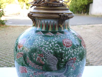 CHINE - Epoque KANGXI (1662-1722) 
Potiche...