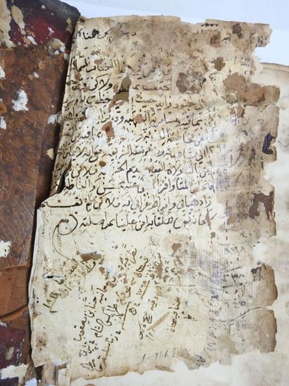 LIVRE MANUSCRIT en calligraphie à l'encre...