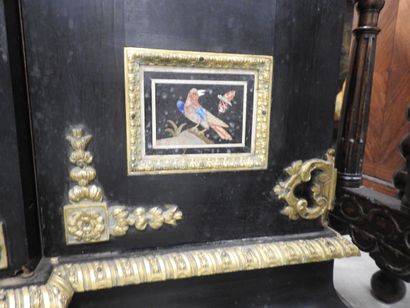 RARE MEUBLE A HAUTEUR D'APPUI en placage...