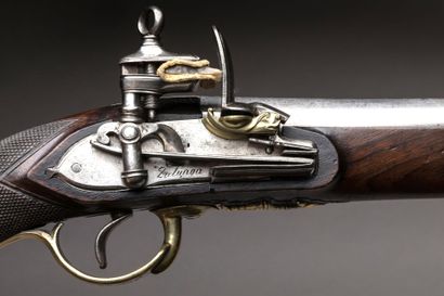 PISTOLET for senior officer of the Royal...