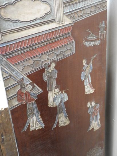 CHINA: Eight-leaf Coromandel lacquer screen...