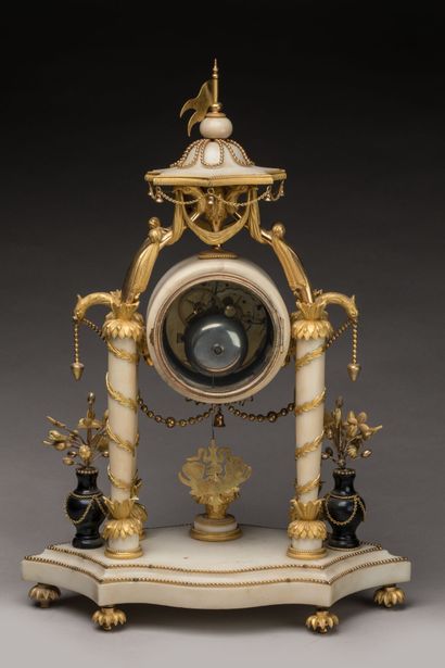 PENDULE PORTIQUE in white marble and gilt...