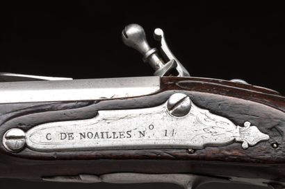 PISTOLET de Garde-du-corps du Roi type 1743-1745...