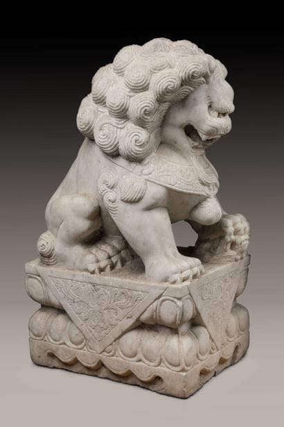 CHINA: Pair of Fö ball dogs in richly carved...