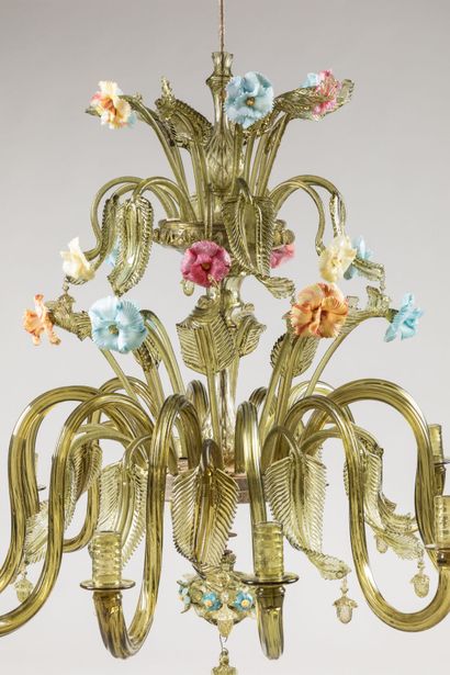 MURANO : IMPORTANT LUSTRE sur deux étages...