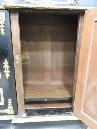 RARE MEUBLE A HAUTEUR D'APPUI en placage...