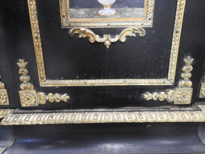 RARE MEUBLE A HAUTEUR D'APPUI en placage...