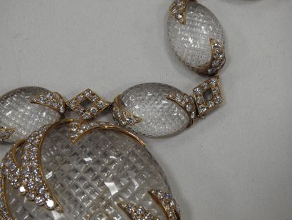 M. GERARD: Necklace in yellow gold 750 thousandths...
