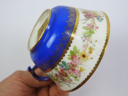SEVRES: Four porcelain tea cups and saucers...