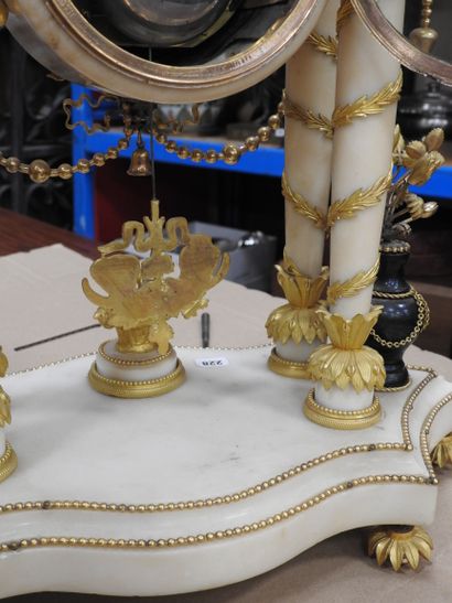 PENDULE PORTIQUE in white marble and gilt...