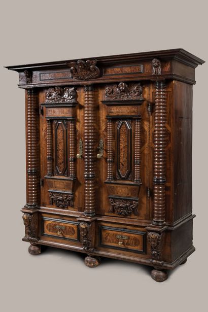 Importante ARMOIRE en bois naturel, bois...