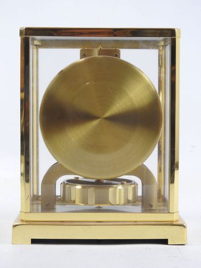 JAEGER LECOULTRE : Pendule modèle Atmos en...