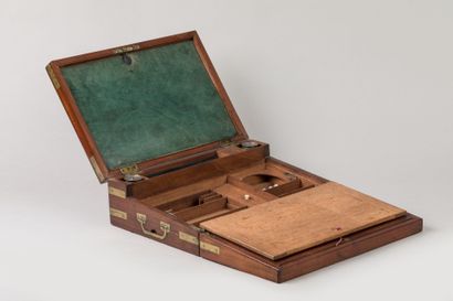 Travel writing case in mahogany with two...