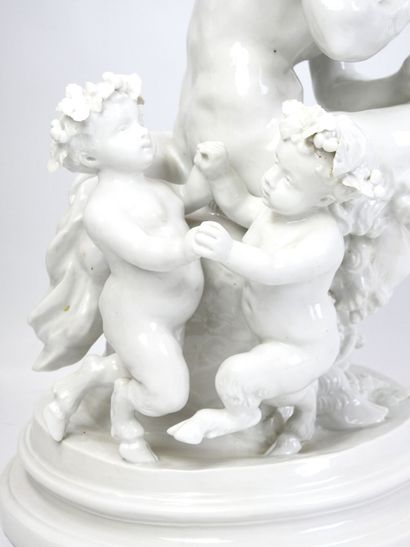 NAPLES, Manufacture de CAPODIMONTE: Large...