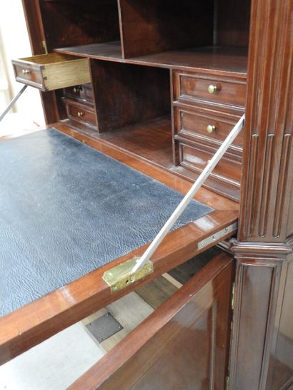 Straight mahogany SECRETARY opening to a...