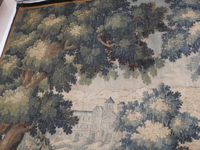 AUBUSSON : Tapisserie en laine à décor d'une...