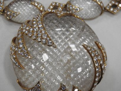 M. GERARD: Necklace in yellow gold 750 thousandths...