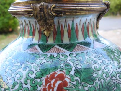 CHINE - Epoque KANGXI (1662-1722) 
Potiche...