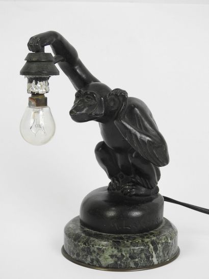 Max LE VERRIER (1891-1973) : Lampe veilleuse...