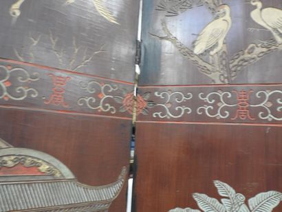 CHINA: Eight-leaf Coromandel lacquer screen...