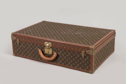 Louis VUITTON - Avenue Marceau (Paris): Alzer...