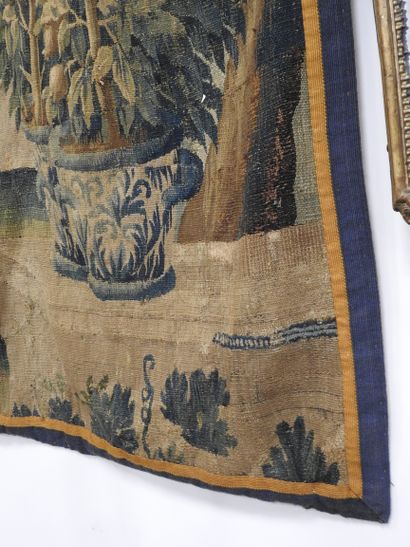 AUBUSSON : Tapisserie en laine à décor d'une...