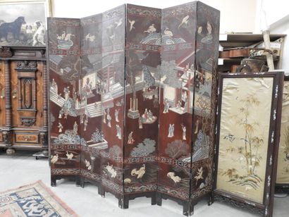 CHINA: Eight-leaf Coromandel lacquer screen...