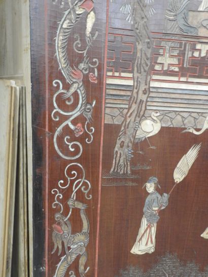 CHINA: Eight-leaf Coromandel lacquer screen...