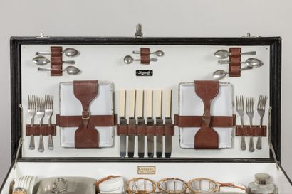 PICNIC SET by CORACLE, for HARRODS in London:...