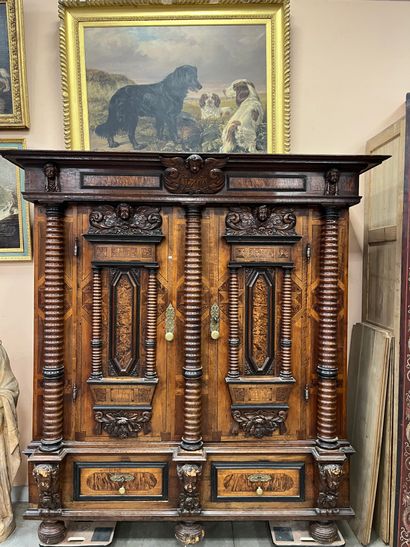 Importante ARMOIRE en bois naturel, bois...