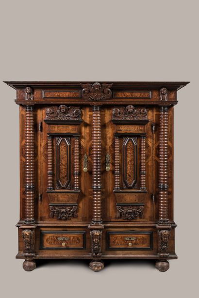 Importante ARMOIRE en bois naturel, bois...