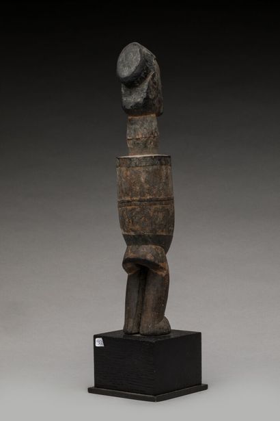 TEKE, République Démocratique du Congo. 
Bois,...