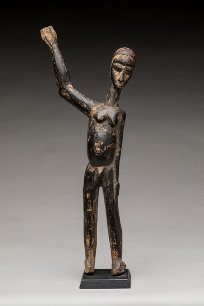 LOBI, Burkina Faso.
Bois dur, patine sombre.
Statue...