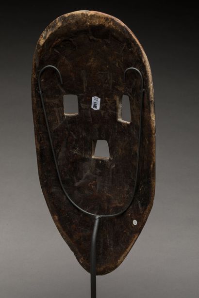 KUMU, République Démocratique du Congo. 
Bois,...