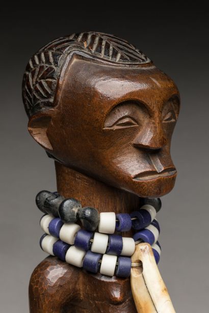 SONGYE, République Démocratique du Congo.
Bois,...