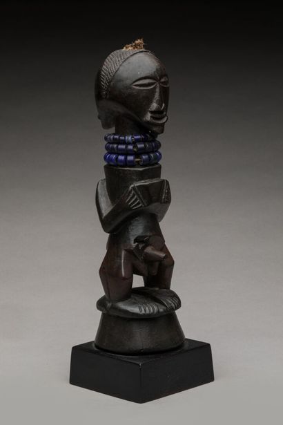 SONGYE, République Démocratique du Congo.
Bois,...