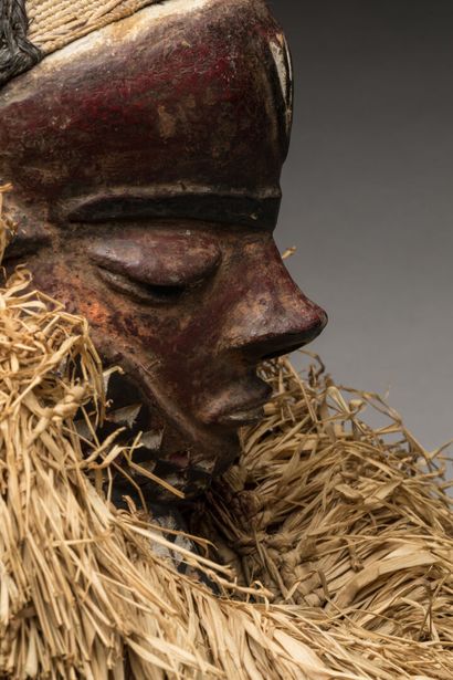 PENDE, République Démocratique du Congo.
Bois,...