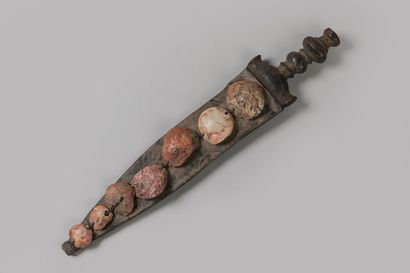 BAOULE, Côte d'Ivoire.
Bois, fer, coquillages,...