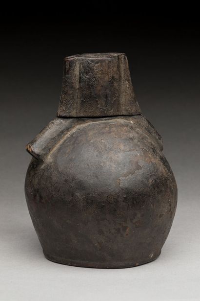 Boite et poire à poudre, BAKONGO, République...