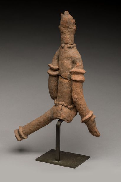 BANKONI, Mali.
Sculpture en terre cuite représentant...