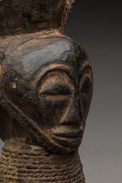 HEMBA, République Démocratique du Congo.
Bois...