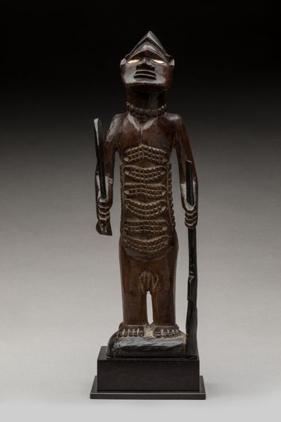 BEMBE, République Démocratique du Congo.
Bois,...
