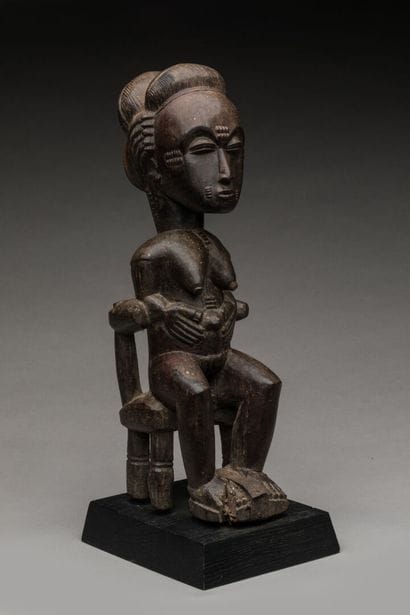 BAOULE, Côte d'Ivoire.
Bois dur, patine brune.
Superbe...