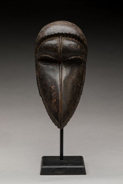 Masque de danse à bec de la société « Koma »,
DAN...