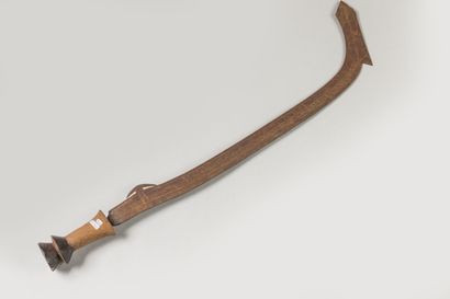 Arme de type faucille « Mambeli » BANDIA-BINJA,...