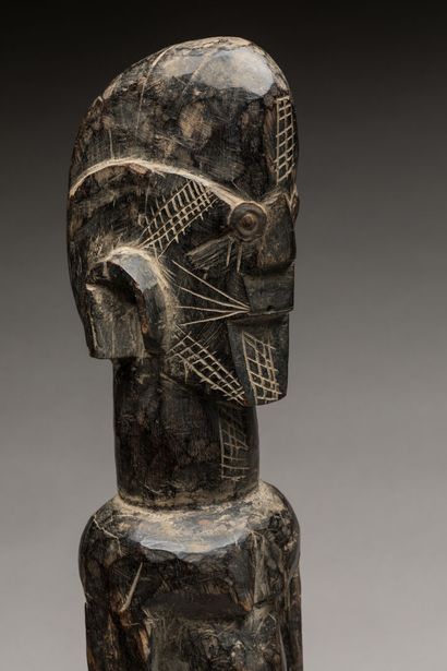 MUMUYE, Nigéria.
Bois dur, patine d'usage.
Statue...