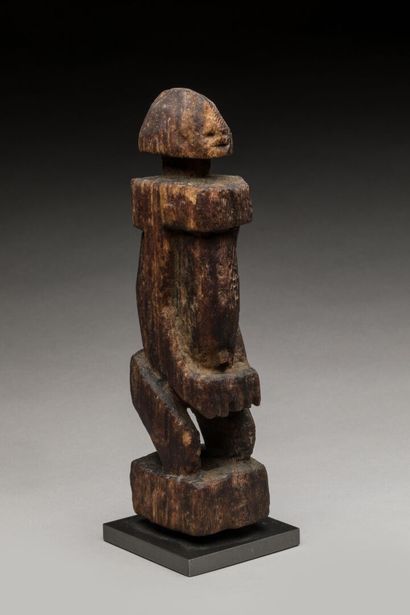 DOGON, Mali
Bois sculpté très patiné.
Statue...