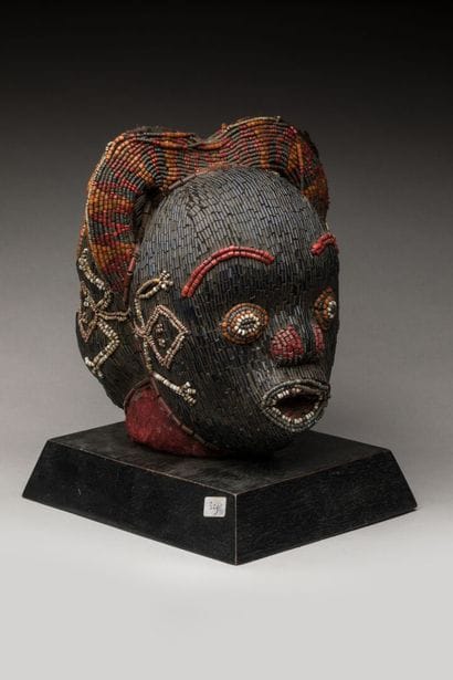 BAMILEKE, Cameroun.
Sculpture cérémonielle...