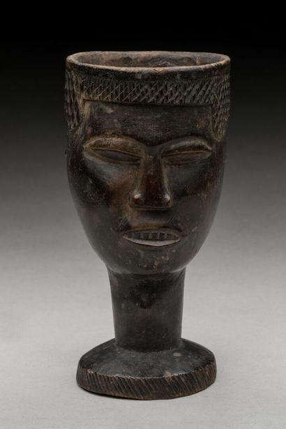 PENDE/KUBA, République Démocratique du Congo.
Bois...