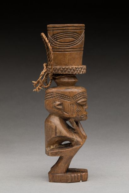 BENA LULUA, République Démocratique du Congo.
Bois...